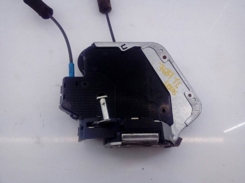 Recambio de cerradura puerta trasera izquierda para lexus is200 (ds2/is2) 250 v6 referencia OEM IAM 6906053040 A046693 E2-B4-25-