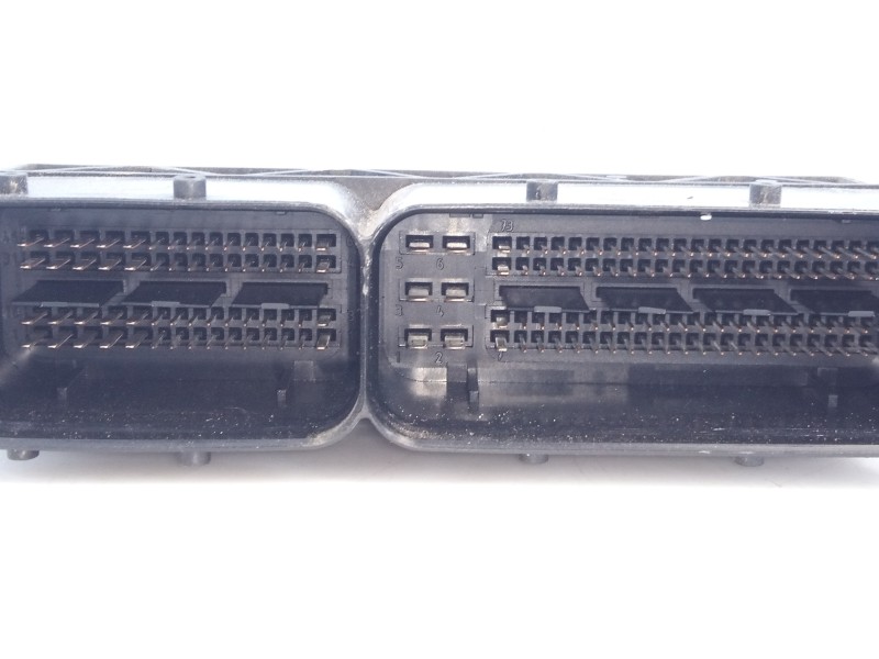 Recambio de centralita motor uce para seat leon (5f1) style visio edition referencia OEM IAM 05E907309 0261S16449 E2-A1-45-1