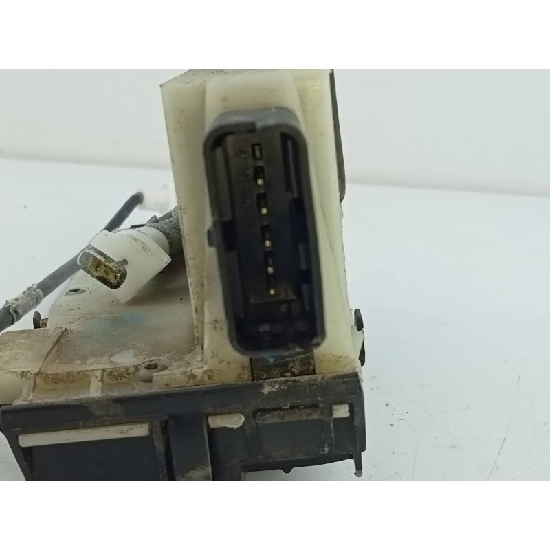 Recambio de cerradura puerta delantera derecha para peugeot 208 active referencia OEM IAM   E1-A4-47-1