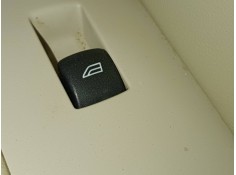 MANDO ELEVALUNAS DELANTERO DERECHO 