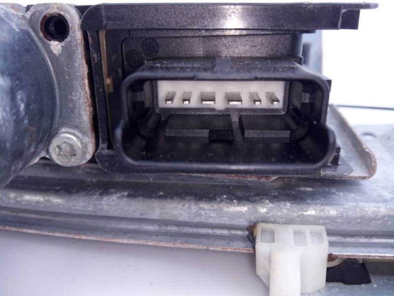 Recambio de elevalunas delantero izquierdo para peugeot 208 active referencia OEM IAM 9673153280 9674254280 E1-A4-12-1