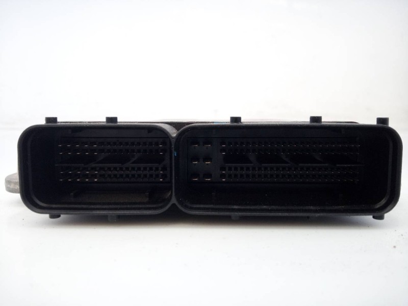 Recambio de centralita motor uce para seat arona style referencia OEM IAM 04C907309BB 0261D17649 E2-A1-18-1