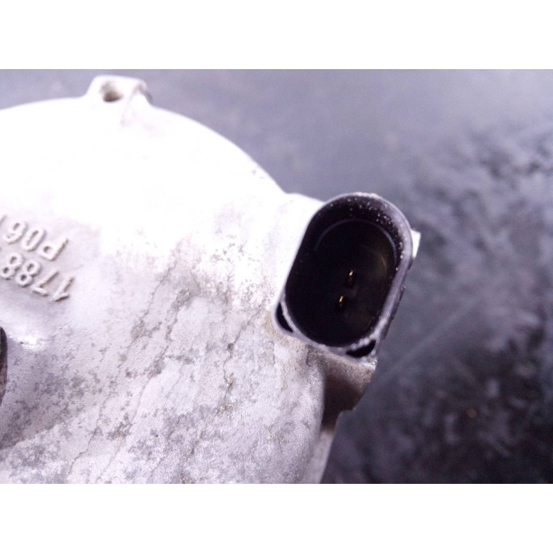 Recambio de compresor aire acondicionado para seat leon (5f1) style visio edition referencia OEM IAM 5Q0816803F  P3-B2-24-2