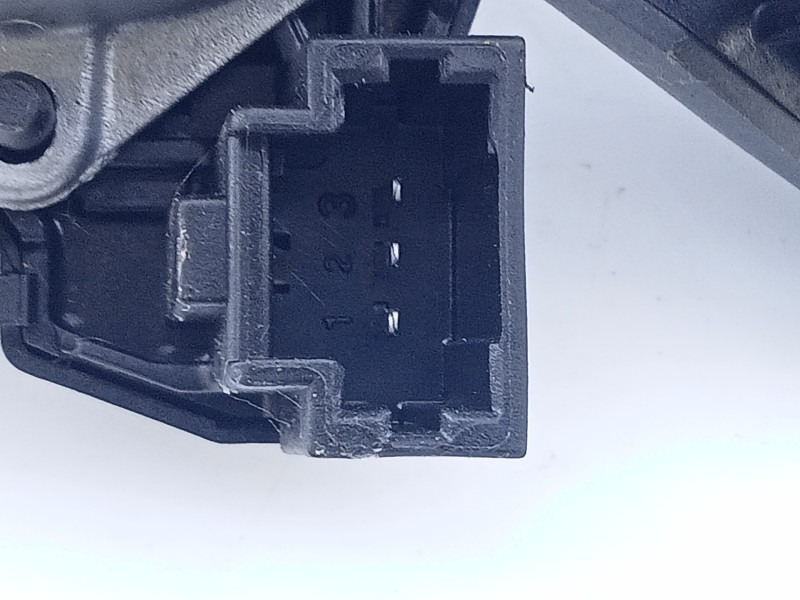 Recambio de motor limpia trasero para peugeot 208 active referencia OEM IAM 9673251380A  E1-A4-48-2