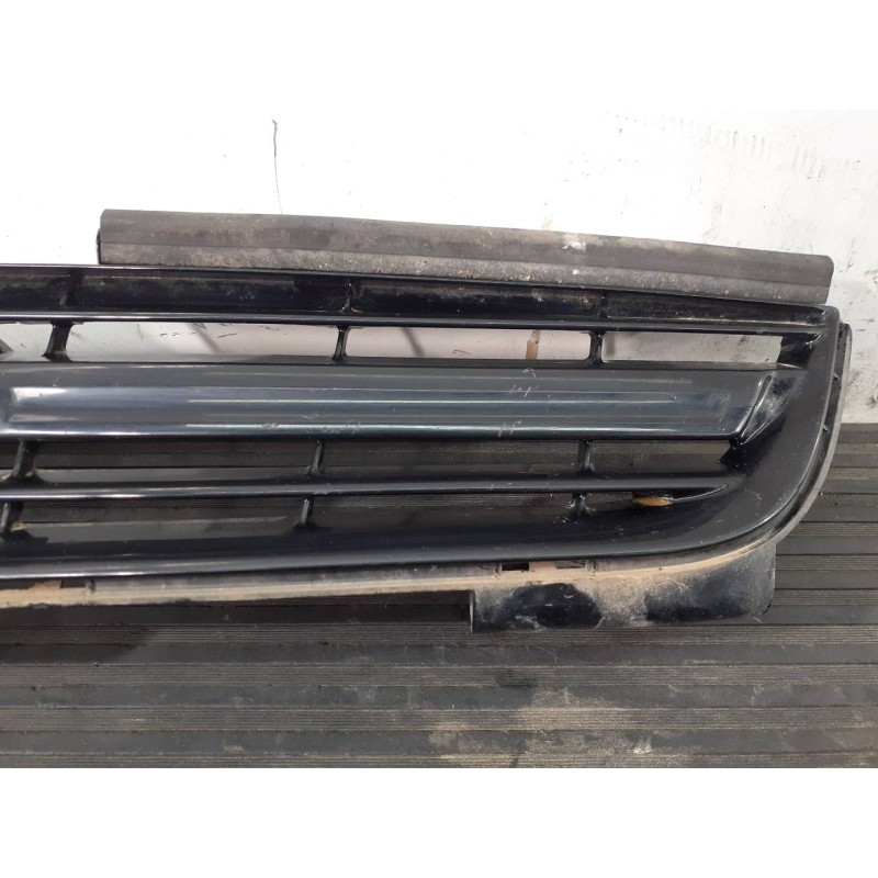 Recambio de rejilla delantera para ford s-max (ca1) titanium referencia OEM IAM AM21R8200A  P2-A2-23