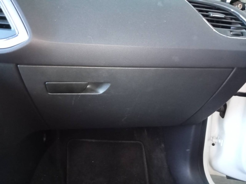 Recambio de guantera para seat leon (5f1) style visio edition referencia OEM IAM   