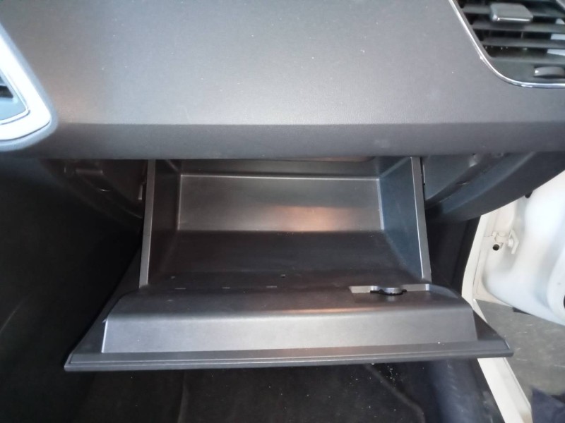 Recambio de guantera para seat leon (5f1) style visio edition referencia OEM IAM   