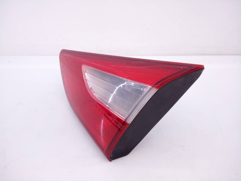 Recambio de piloto trasero derecho porton para hyundai i30 (gd) trend referencia OEM IAM   E2-B5-34-1