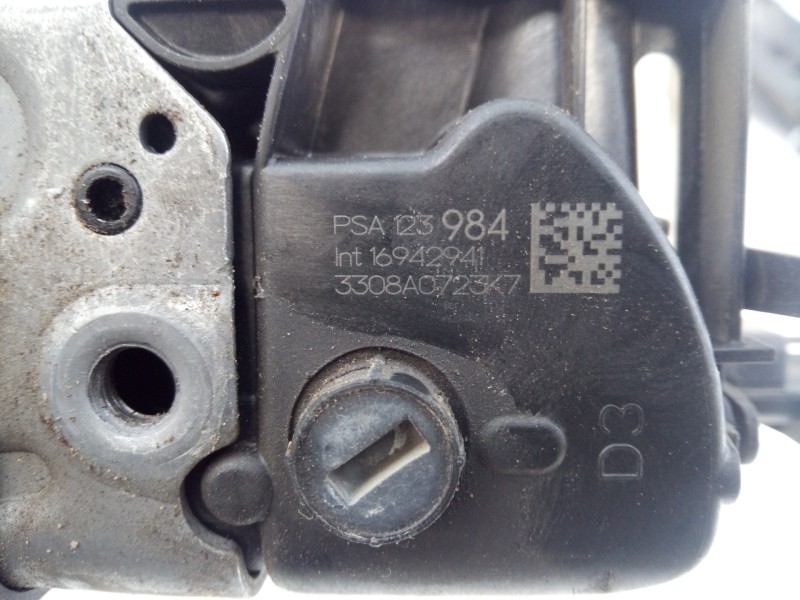 Recambio de cerradura puerta trasera derecha para citroën c3 live referencia OEM IAM 123984 3308A0723K7 E1-A4-40-2