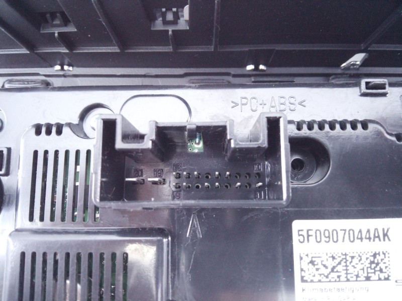 Recambio de mando climatizador para seat leon (5f1) style visio edition referencia OEM IAM 5F0907044AK  E2-A1-28-2