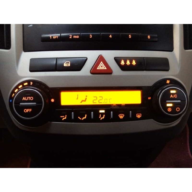 Recambio de mando climatizador para kia cee´d active referencia OEM IAM 972501H600 BK4009 E3-A3-26-4