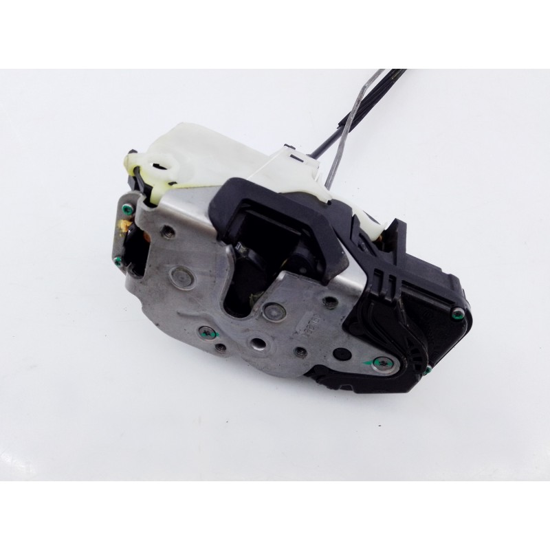 Recambio de cerradura puerta delantera derecha para opel insignia berlina cosmo referencia OEM IAM   E2-B6-10-2