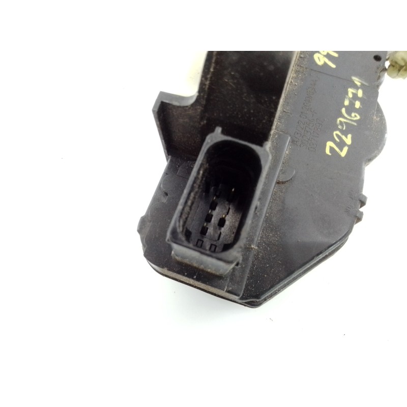 Recambio de cerradura puerta delantera derecha para opel insignia berlina cosmo referencia OEM IAM   E2-B6-10-2