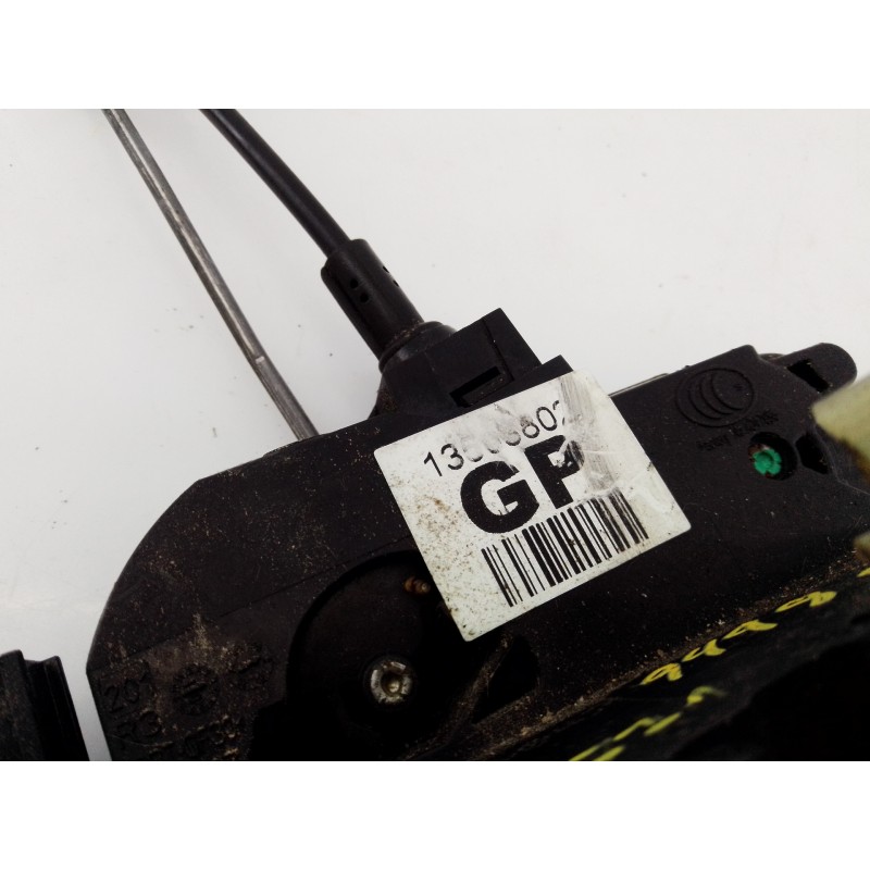 Recambio de cerradura puerta delantera derecha para opel insignia berlina cosmo referencia OEM IAM   E2-B6-10-2