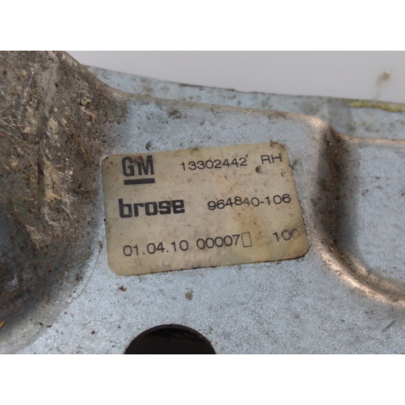 Recambio de elevalunas trasero derecho para opel insignia berlina cosmo referencia OEM IAM 13302442  E1-B3-32-2