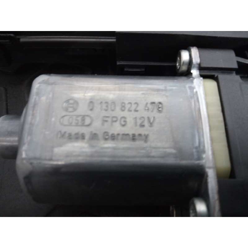 Recambio de motor elevalunas delantero izquierdo para renault megane iii berlina 5 p gt-style referencia OEM IAM 0130822470 8073