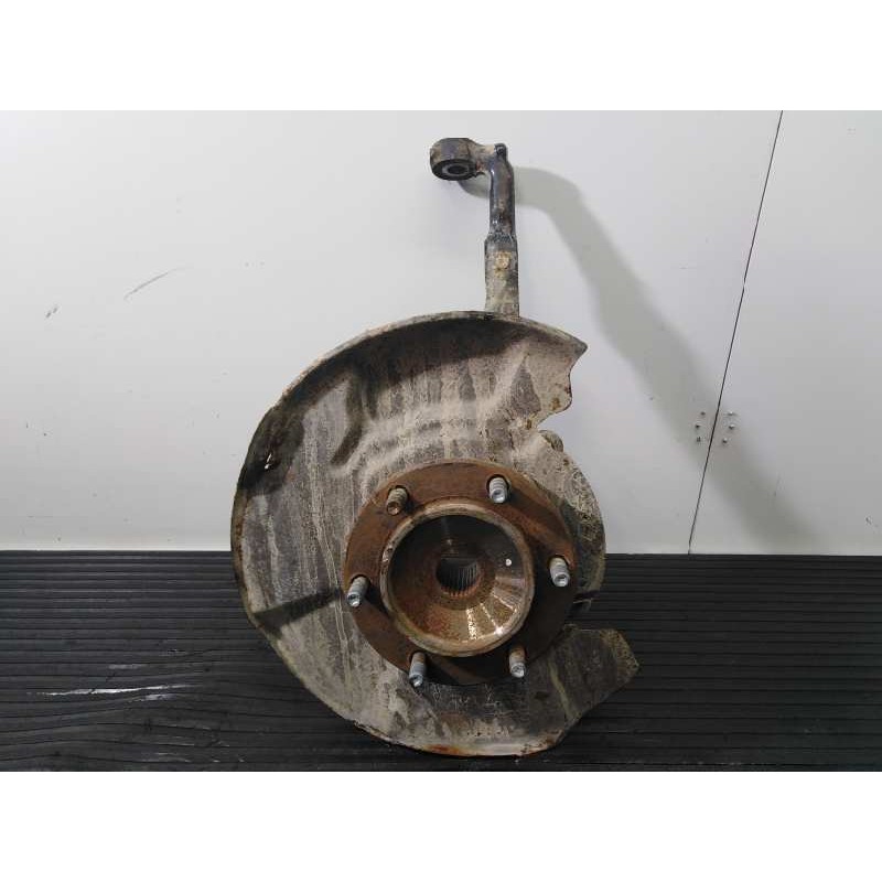 Recambio de mangueta delantera izquierda para toyota land cruiser (j12) 3.0 d-4d gx referencia OEM IAM   P1-B4-15