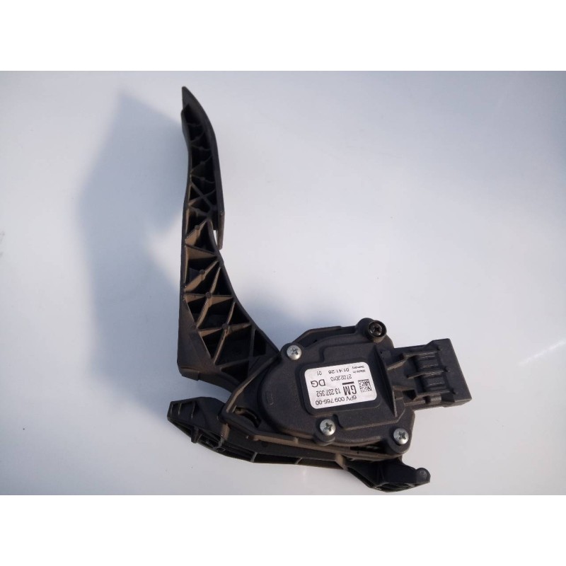 Recambio de pedal acelerador para opel insignia berlina cosmo referencia OEM IAM 13237352 6PV00976500 E3-A5-29-3