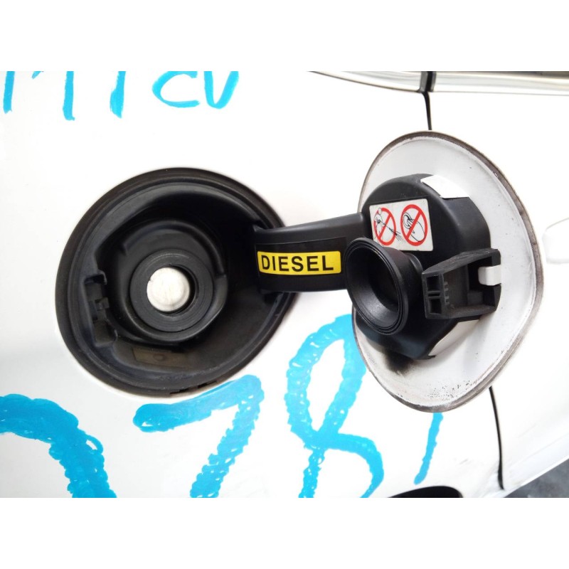 Recambio de tapa exterior combustible para citroën c4 lim. collection referencia OEM IAM   