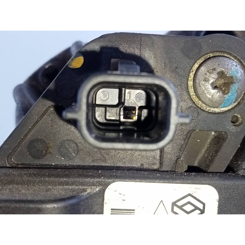 Recambio de alternador para dacia lodgy laureate referencia OEM IAM 231005933R  P3-A5-12-3