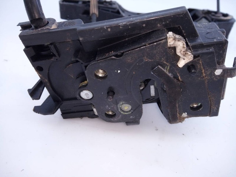 Recambio de cerradura puerta trasera izquierda para citroën c4 grand picasso feel edition referencia OEM IAM 9810311280  E1-A4-3