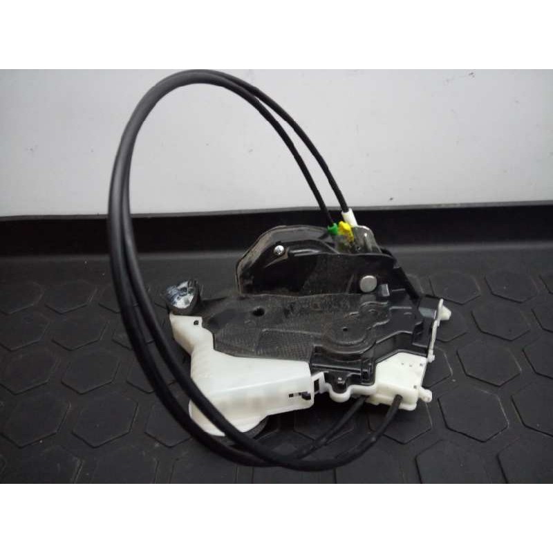 Recambio de cerradura puerta delantera izquierda para toyota yaris active referencia OEM IAM   E2-B4-53-1
