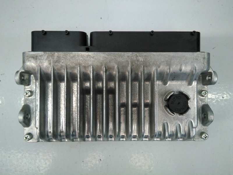 Recambio de centralita motor uce para toyota yaris active referencia OEM IAM 896610DF30 MB2754005412 E3-B2-10-1