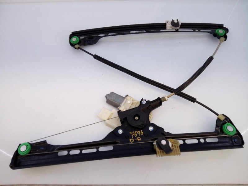 Recambio de elevalunas delantero derecho para citroën c4 grand picasso feel edition referencia OEM IAM 9675892A680  E1-A4-7-2