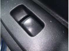 MANDO ELEVALUNAS DELANTERO DERECHO 