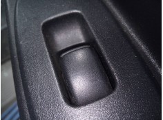 MANDO ELEVALUNAS TRASERO DERECHO 