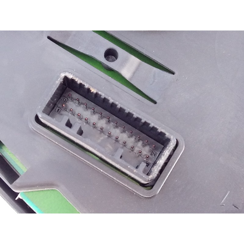 Recambio de cuadro instrumentos para dacia lodgy laureate referencia OEM IAM 248102055R  E2-A1-32-1