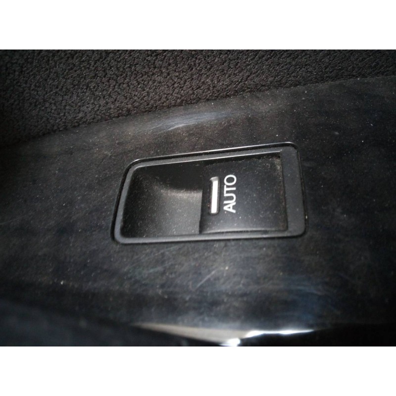 Recambio de mando elevalunas trasero derecho para honda accord berlina (cu) executive referencia OEM IAM   
