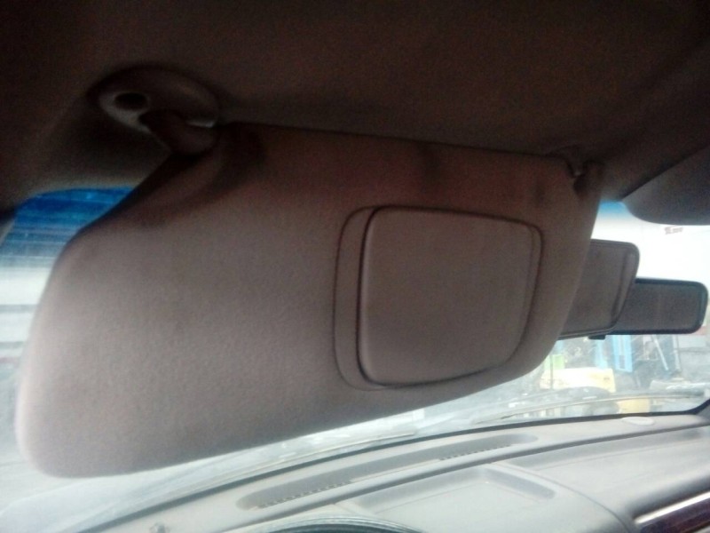 Recambio de parasol izquierdo para chrysler jeep gr.cherokee (wj/wg) 3.1 td laredo referencia OEM IAM   