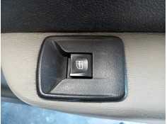 MANDO ELEVALUNAS TRASERO DERECHO 