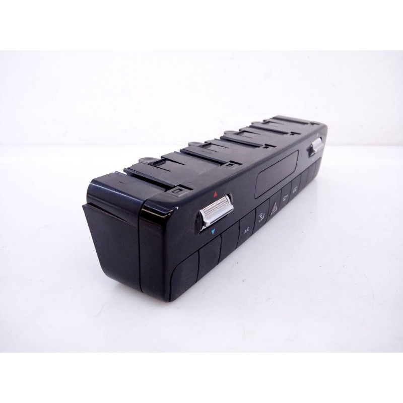 Recambio de mando climatizador para mercedes-benz sprinter iii furgón fwd 211/214 cdi fwd l2 (910.623) referencia OEM IAM A90790
