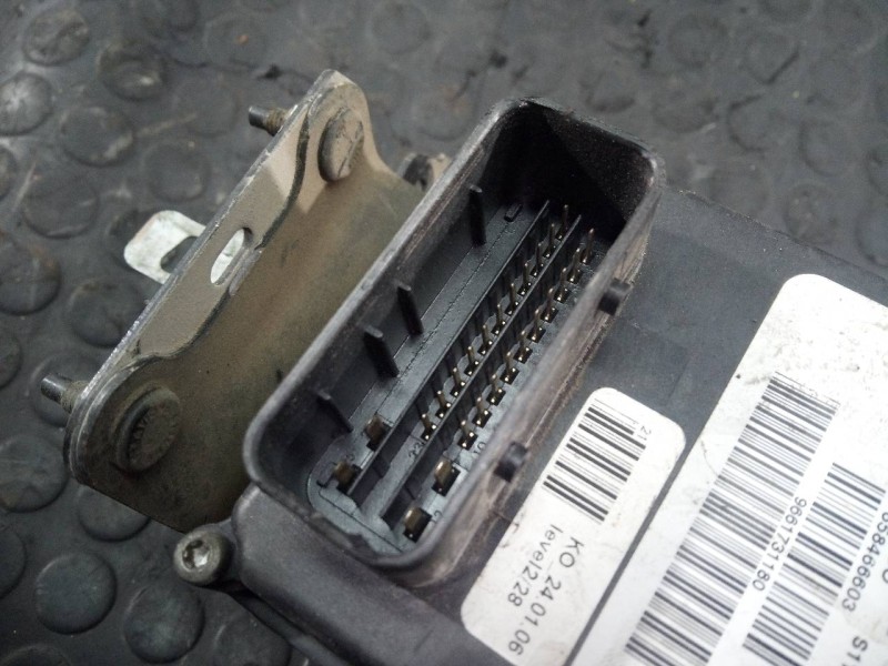 Recambio de abs para peugeot 407 st confort referencia OEM IAM 9661731180 337506643375 P3-A8-9-4