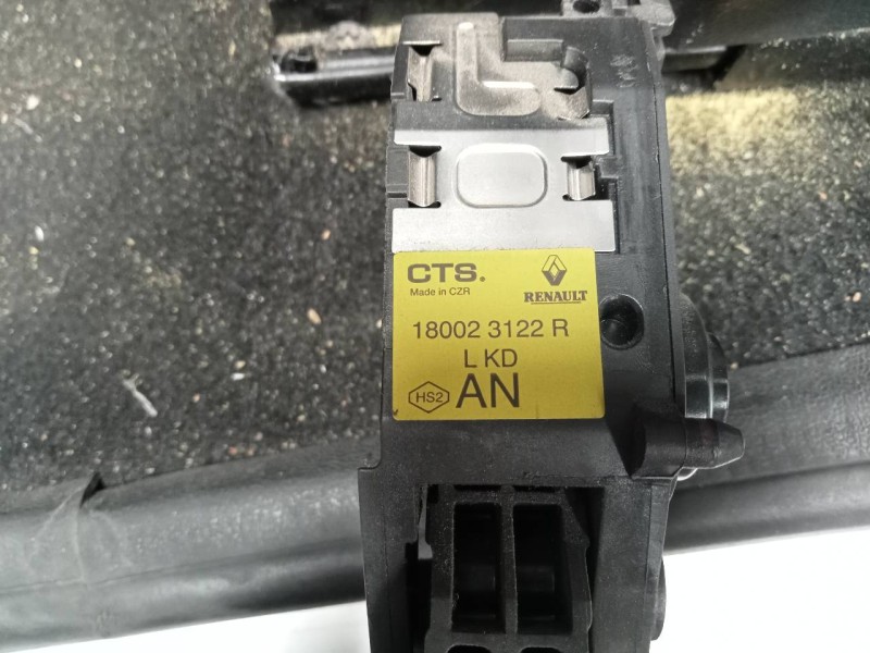 Recambio de pedal acelerador para dacia lodgy laureate referencia OEM IAM 180023122R  