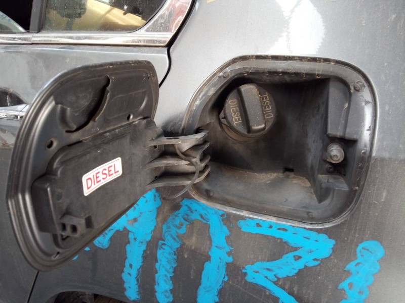 Recambio de tapa exterior combustible para honda accord berlina (cu) executive referencia OEM IAM   