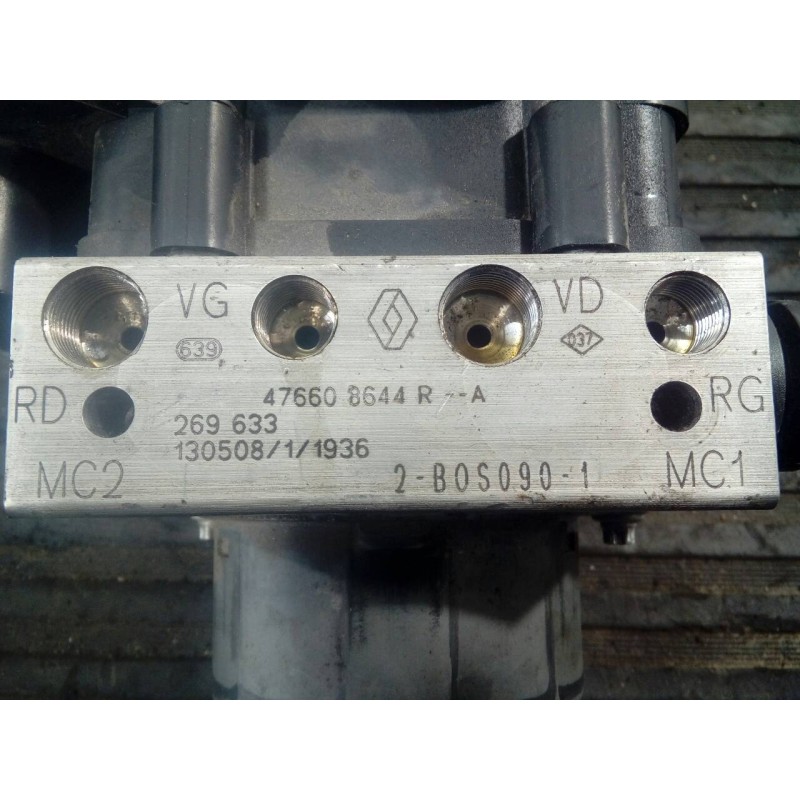 Recambio de abs para renault clio iv limited referencia OEM IAM 476608644R 476608644R P3-A8-3-2