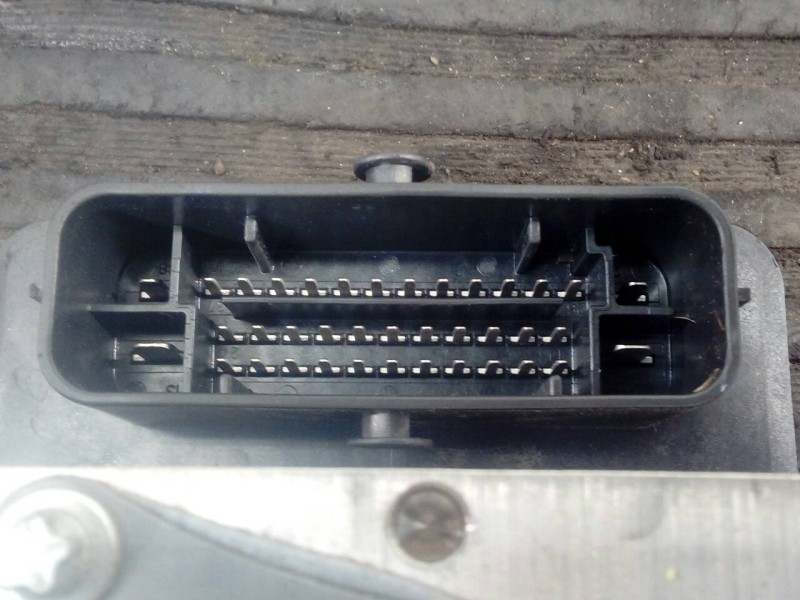 Recambio de abs para renault clio iv limited referencia OEM IAM 476608644R 476608644R P3-A8-3-2