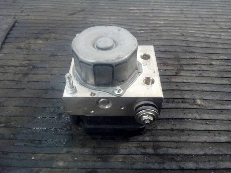 Recambio de abs para renault clio iv limited referencia OEM IAM 476608644R 476608644R P3-A8-3-2