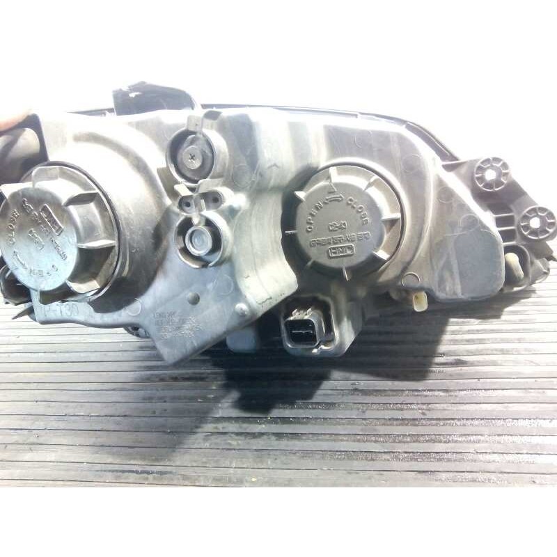 Recambio de faro izquierdo para kia sorento 2.5 crdi concept referencia OEM IAM   E1-B2-52-1