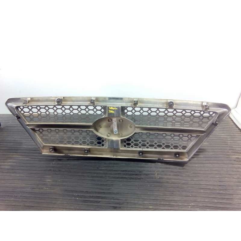 Recambio de rejilla delantera para kia sorento 2.5 crdi concept referencia OEM IAM   P2-A2-37