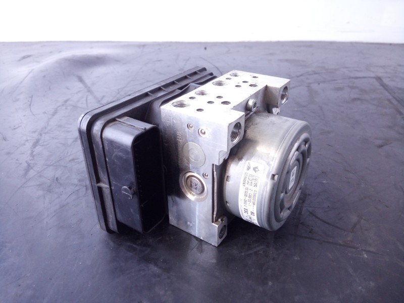 Recambio de abs para dacia dokker ambiance referencia OEM IAM 476600078R 2CAS1001 P3-A8-8-4