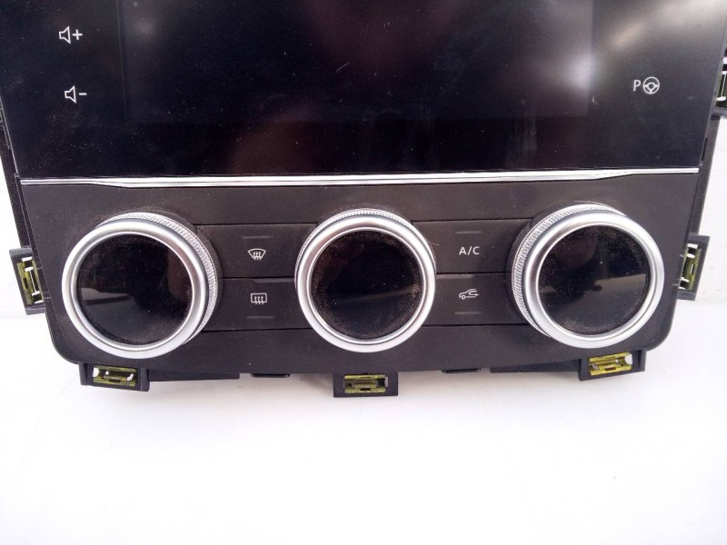 Recambio de sistema navegacion gps para renault kadjar intens referencia OEM IAM 21111600000023  E2-A1-22-2