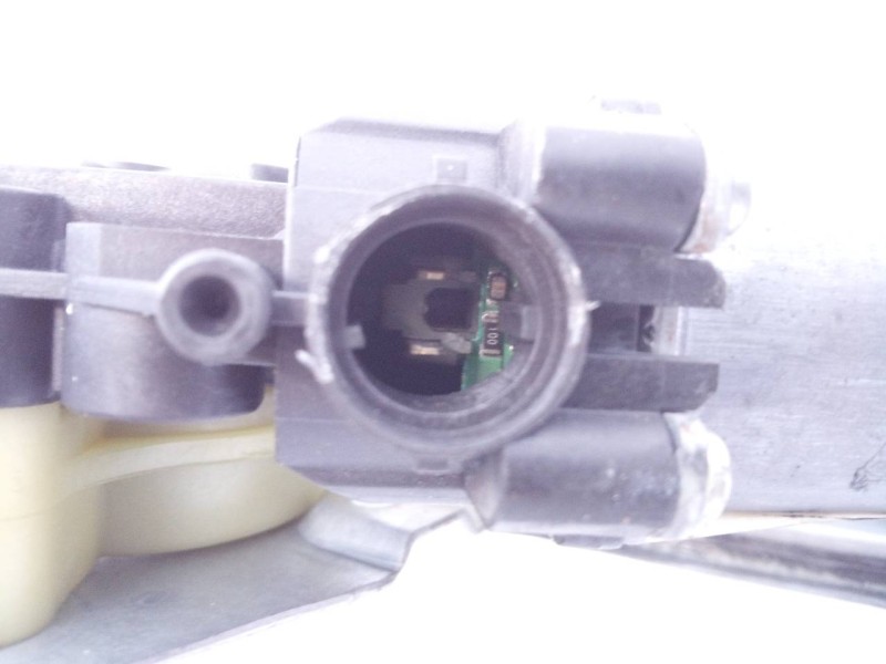 Recambio de elevalunas delantero izquierdo para renault kangoo expression referencia OEM IAM 402087A 020312041903 E1-A1-48-2