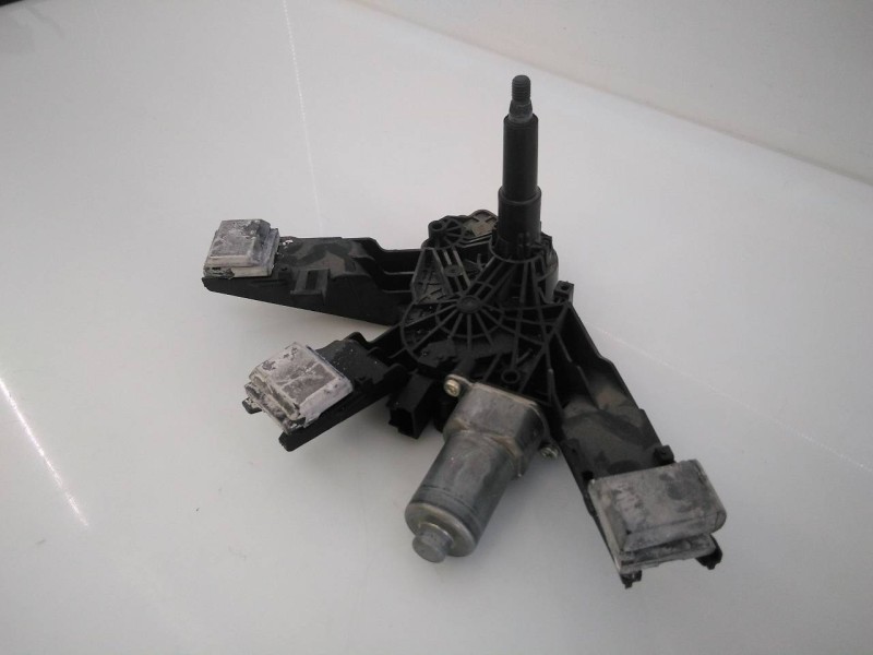 Recambio de motor limpia trasero para peugeot 308 style referencia OEM IAM 9677680580  E1-A4-24-1