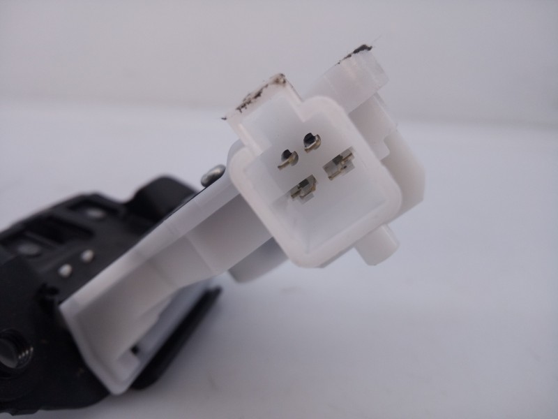 Recambio de cerradura maletero / porton para renault kadjar intens referencia OEM IAM   E1-A1-36-2