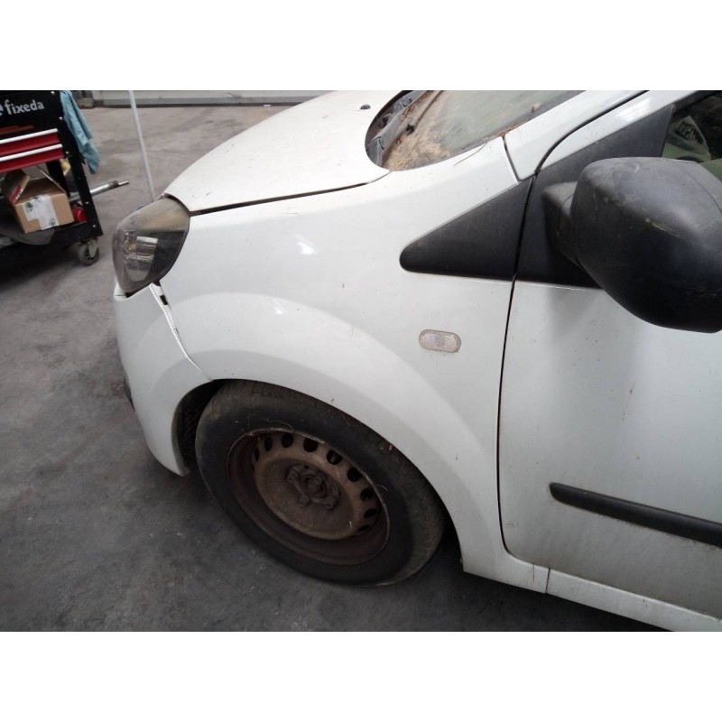 Recambio de aleta delantera izquierda para renault twingo authentique referencia OEM IAM   