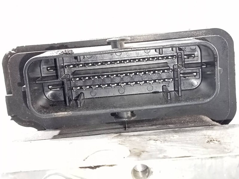 Recambio de abs para dacia duster ambiance 4x2 referencia OEM IAM 476608845R  P3-A8-29-5